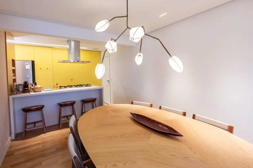 Home 24 Projeto de marcenaria de alto padrão executado pela Talent em residência moderna.